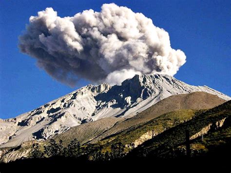 Huaynaputina Volcano Series Volcanoes And Traps That Changed The
