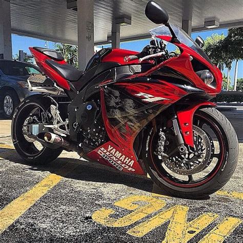 Yamaha R1 Hot Bikes Street Bikes Custom Sport Bikes