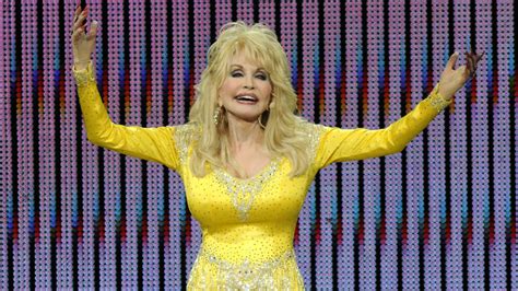 This Is What Its Really Like To Be Dolly Parton
