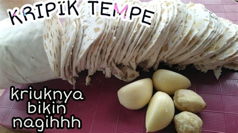 Yuks, mari saya tunjukan beberapa cara membuat kripik singkong ini, pilih yang mudah kamu buat yah sobat : Cara membuat KRIPIK TEMPE renyah..!! - YouTube