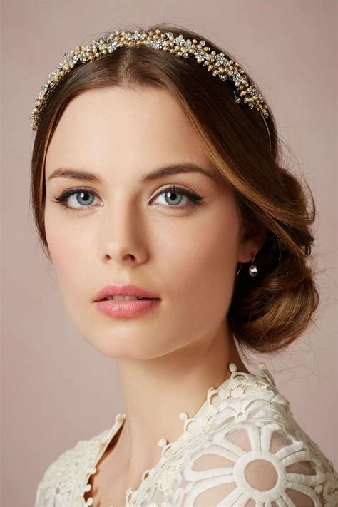 Soft And Romantic Wedding Makeup Looks For Fair Skin 38 Romantic