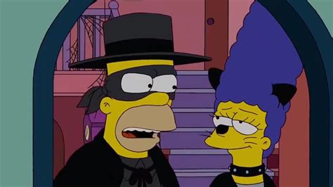 심슨 Homer와 그의 아내는 의상 파티에 참여합니다 Youtube