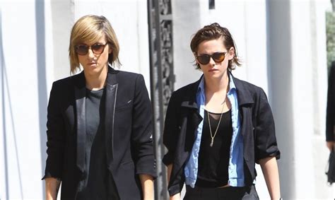 Kristen Stewarts Mom Denies Speaking About Her Daughters Celebrity Love Life Cupids Pulse