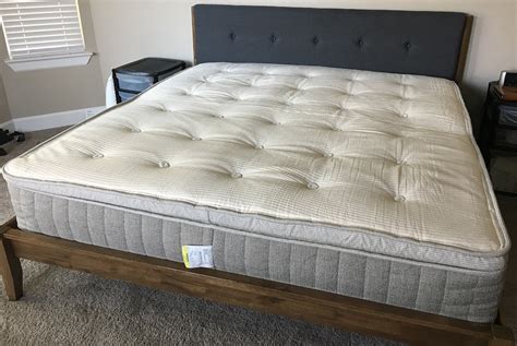 Your choice of mattress will set the tone for your entire day but if what you want is an absolutely luxurious sleeping option, the spacious california king mattress is the one for you. King vs. California King - What's The Difference ...