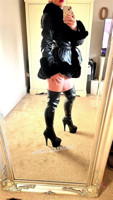 Obsessed With Everything Leather And Pvc Nudes ShinyPorn NUDE PICS ORG