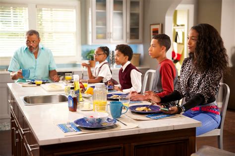 Rcn America Ny Photos Preview Black Ish “crazy Mom” Airs Wednesday October 15th