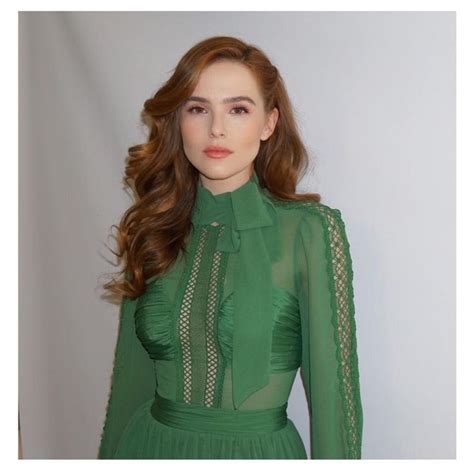 Zoey Deutch Says Kissing James Franco Was Meh Zoey Deutch Fashion Celebrity Style