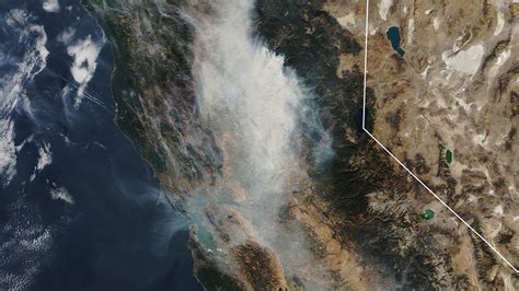 California Fires From Space Noaa Satellite Imagery Shows Woolsey Fire