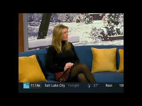 Jen Carfagno Legs In Plaid Mini On The Weather Channel Youtube