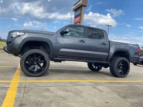 2019 Toyota Tacoma With 22x12 51 Arkon Off Road Lincoln And 33125r22