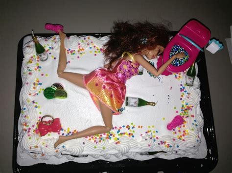 Drunken Barbie 21st Birthday Cake Modelos De Bolo Bolo Modelos