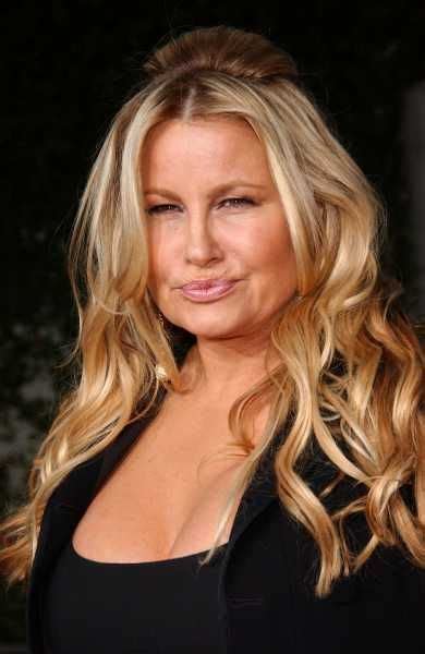 Jennifer Coolidge She Is Hilarious On 2 Broke Girls Jennifer