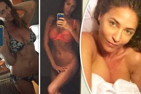 I M A Celebrity Lisa Snowdon Flaunts Major Cleavage And Toned Abs