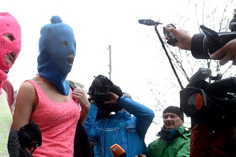 The Artists Formerly Known As Pussy Riot Are Arrested In Sochi The New Republic