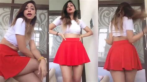 Indian Girl Dance In Mini Skirt Tik Tok Video 3 Mr Faisu Carryminati Amir Siddiqui Gima