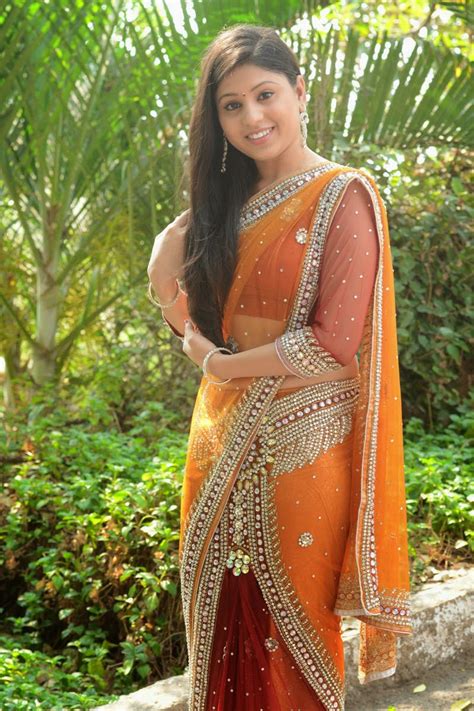 Cap Telugu Actress Jiya Khan Hot Navel Photos In Sexy Saree