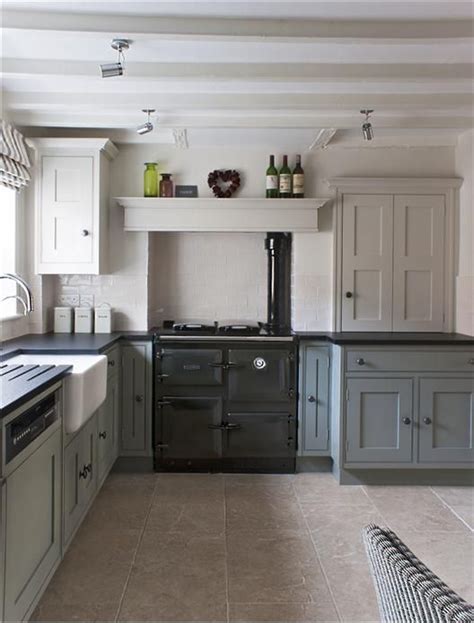 From country kitchen inspiration to modern, neutral to colourful. Modern Country Style: Farrow And Ball Shaded White With Farrow And Ball Pigeon: The Perfect ...