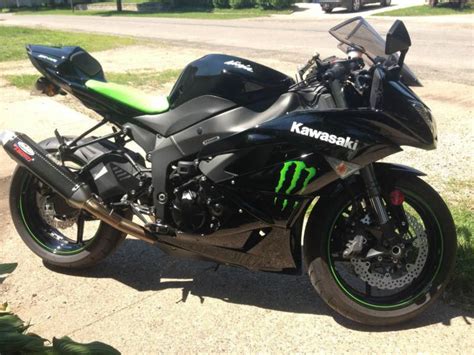 Besides, it's possible to examine each page of the guide singly by using the scroll bar. KAWASAKI NINJA ZX-600R MONSTER for sale on 2040-motos