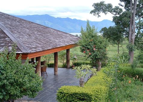 Corner high floor lake view 1004 sq.ft partially furnished rm 950located at jalan sp 5/4, taman serdang perdana, near upcoming mrt (serdang raya) overhead bridge next to one south residences. Inle Lake View Resort | Hotels in Inle Lake | Audley Travel