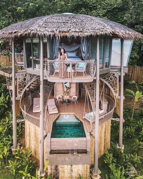 Pin By Fuyinsy On Star Treehouse Villas Cool Tree Houses Tree House