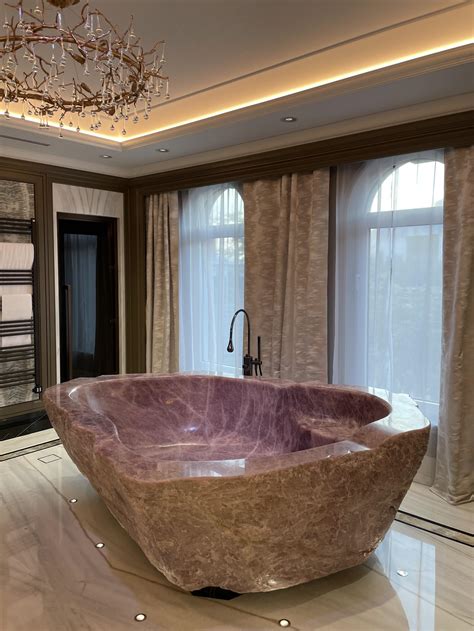 A 1m Rose Quartz Bathtub In Dubai Rdamnthatsinteresting