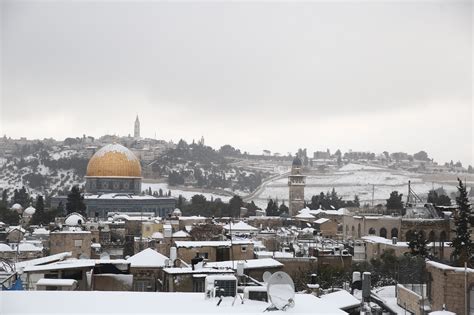 Snow Blankets Jerusalem Transforming City Into Winter Wonderland The