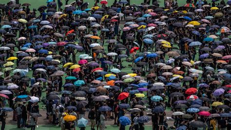 Hong Kong Protesters Gather Amid Fears Of Mob Violence The New York Times