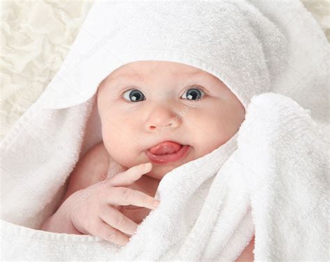 Read on for 15 things to know about the u.s. Baby after bath — Stock Photo © teraberb #4596375