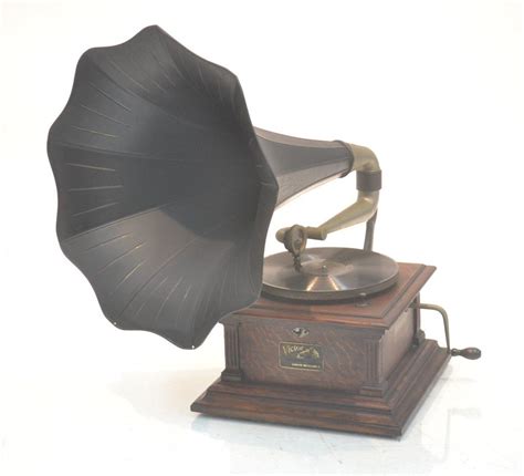 Oak Victrola Record Player With Horn Jul 25 2015 Echoes Antiques