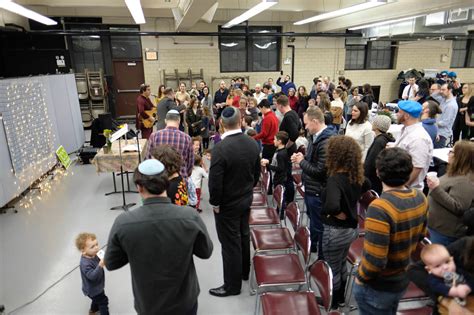 Williamsburg business owners host progressive Shabbat services