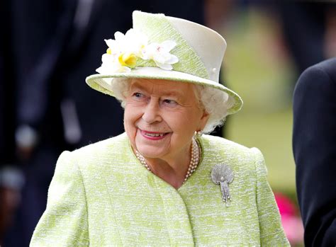 Queen elizabeth, the queen mother королева елизавета ii; Royal Finances Explained: Where Does Queen Elizabeth II ...