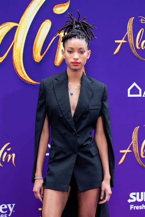 One of them, gabrielle smith, is joined by her married boyfriend alex. Willow Smith | Overview | Wonderwall.com