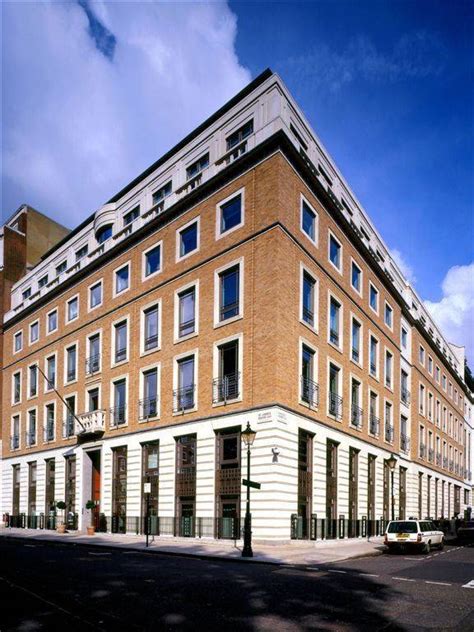 Bp Agrees 332m Sale Of London Hq