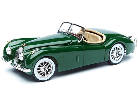 1951 Jaguar Xk 120 Roadster Green 124 Diecast Model Car By Bburago