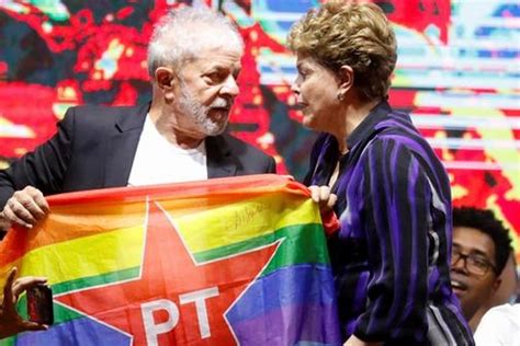 Governo Lula diz que nova carteira de identidade não terá campo sexo