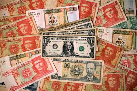 Cuba Suspending Cash Bank Deposits In Dollars Citing Us Sanctions