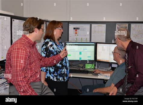 Gis specialist hi-res stock photography and images - Alamy