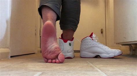 His Hot Jordan 13 Sockless Shoeplay And Removal Youtube