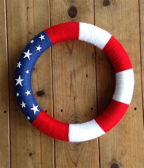 American Flag Yarn Wreath Yarn Wreath Etsy Wreaths American Crafts