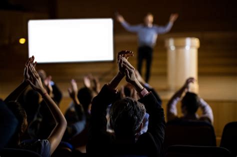 How To Become A Professional Public Speaker CareerGuide