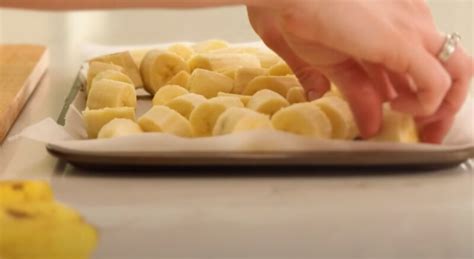 How Do You Store Peeled Bananas You Wont Believe This Genius Trick