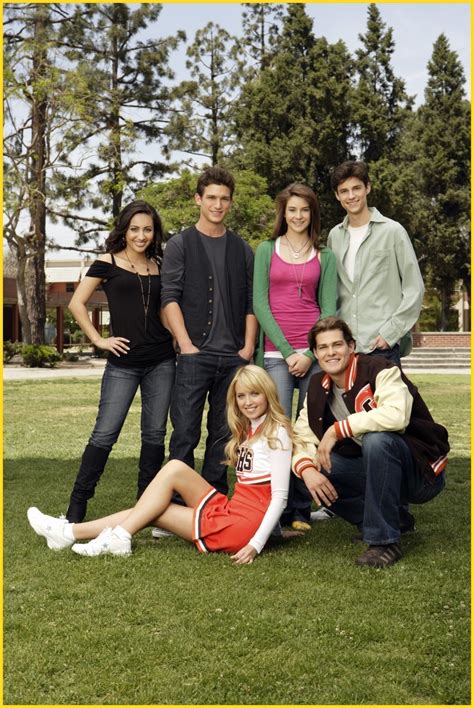 Cast Promotional Shot The Secret Life Of The American Teenager Photo