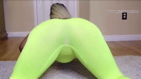 Gata Official Twerk Compilation 16 Green And Yellow Looks Good On Her