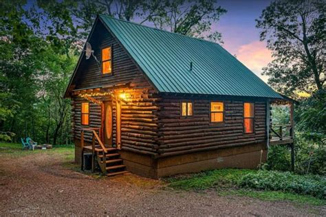 10 Secluded Cabin Rentals In Arkansas For Your Next Getaway