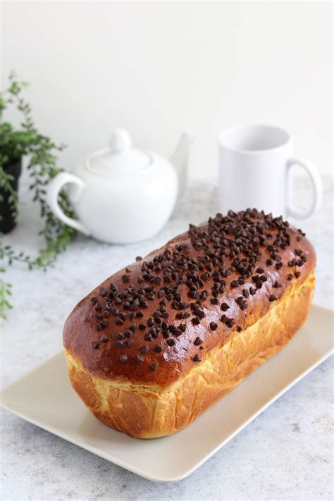 Spalmate un velo di nutella sul primo disco di pasta brioche, lasciando 1 cm dal bordo libero e sovrapporre un secondo disco di pasta. Brioche alla ricotta ripiena di Nutella | Ricotta, Nutella ...