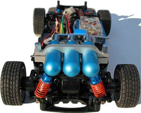 Yes, once the motor starts, the glow plug is left glowing to fire the next power stroke. Hydrogen Fuel Cell RC Car - Hacked Gadgets - DIY Tech Blog