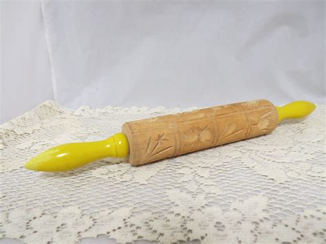 Vintage Springle Cookie Rolling Pin Hand Carved Hand Crafted Lot 9 By