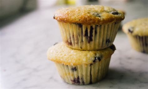 Summer Berry Buttermilk Muffins — Love Cake