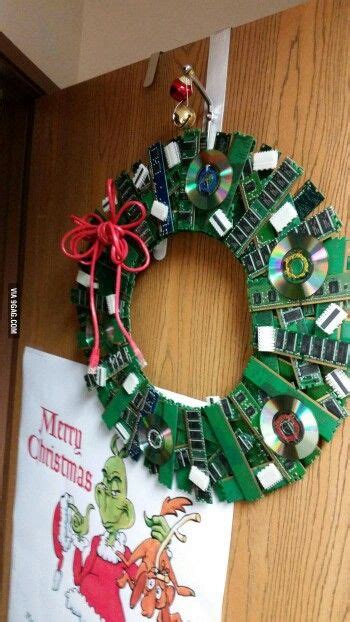 Pin By Heather Pruitt On Geeky Me Geek Christmas Decorations Office