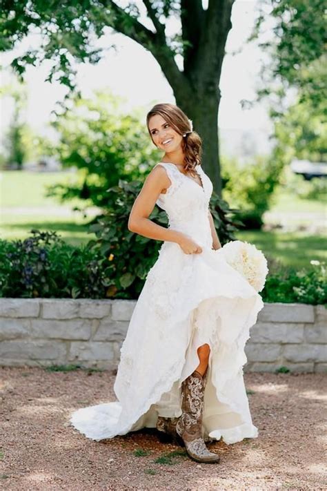 Cowboy Boots And Weddings Cowgirl Magazine Boho Wedding Dress Lace